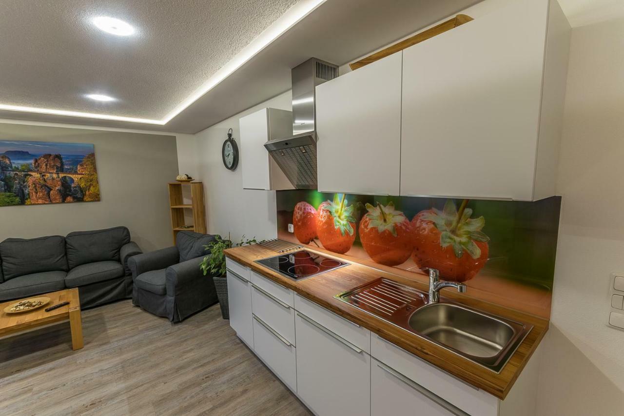 Ferienwohnung "Turmblick" ラートマンスドルフ エクステリア 写真