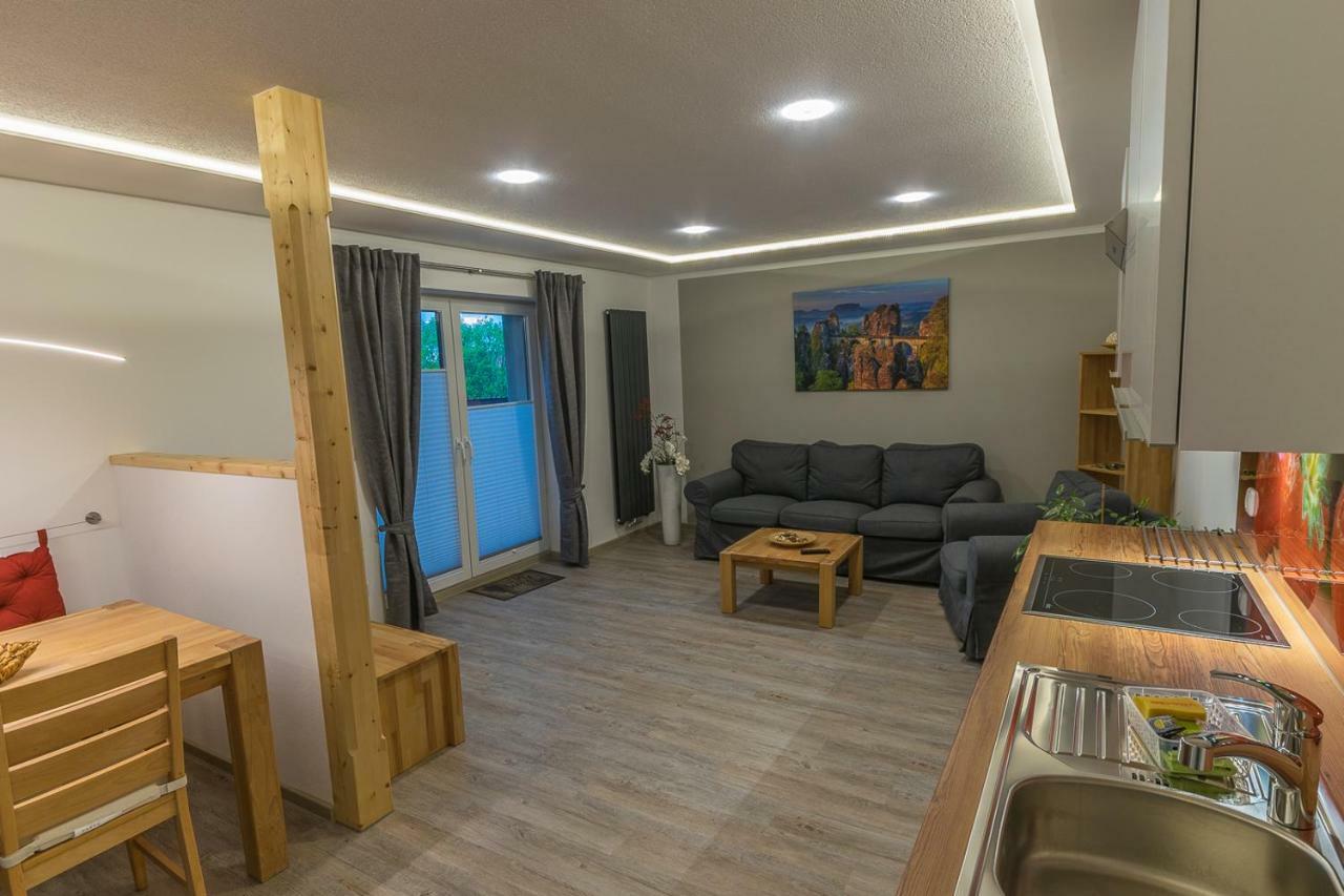 Ferienwohnung "Turmblick" ラートマンスドルフ エクステリア 写真