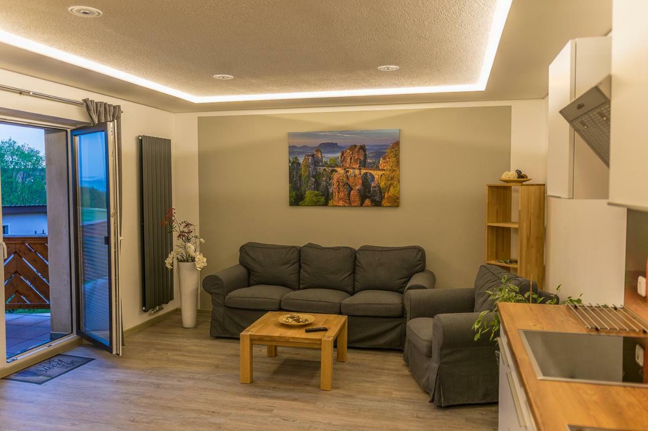 Ferienwohnung "Turmblick" ラートマンスドルフ エクステリア 写真